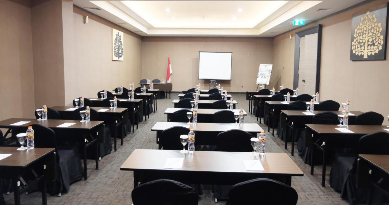 Malioboro Prime Hotel Yogyakarta Extérieur photo